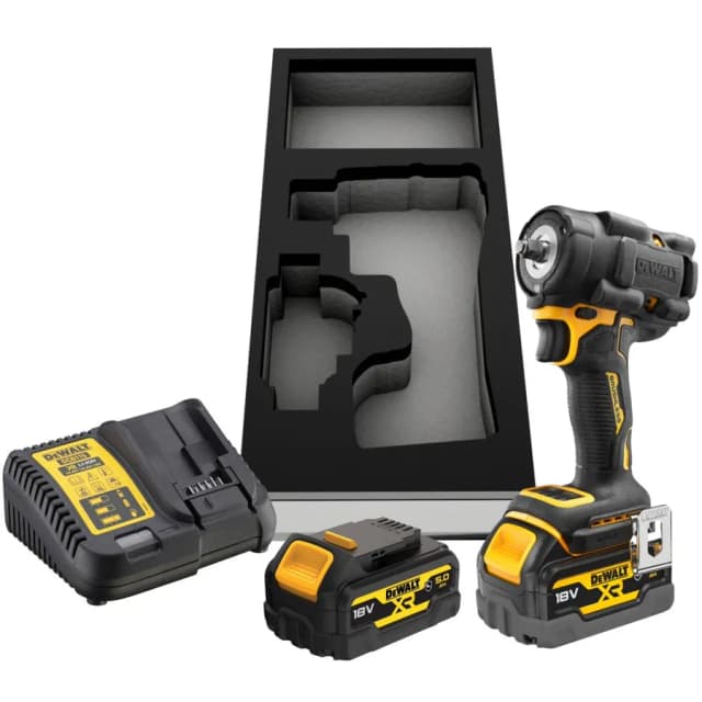 Гайковерт Dewalt DCF923P2G-QW, черный