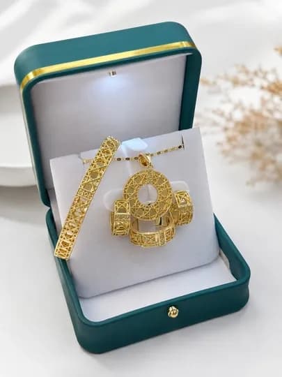 Комплект женских украшений 4 в 1, комплект бижутерии DIOR, серьги, кулон, кольцо и браслет — ZARINA5-DIOR-ЗОЛОТ