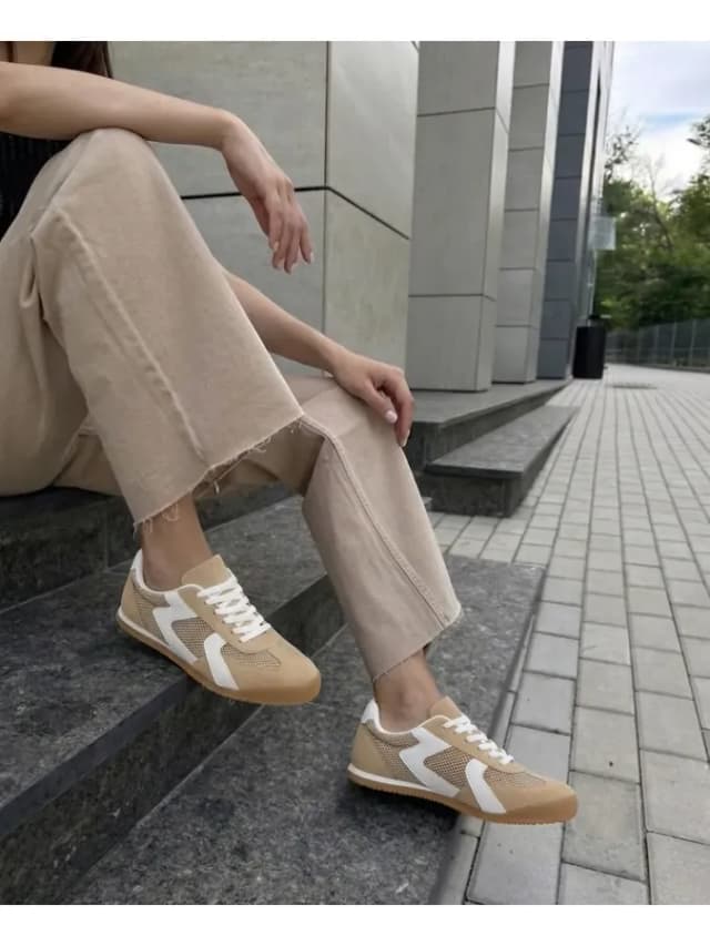Кроссовки в сетку летние