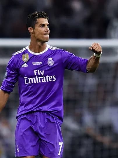 Футбольная форма Retro Real Madrid – 2017, гостевая форма (Away kit) — TRENDIQ-REALBINAFHSA-ФИОЛЕТ-S