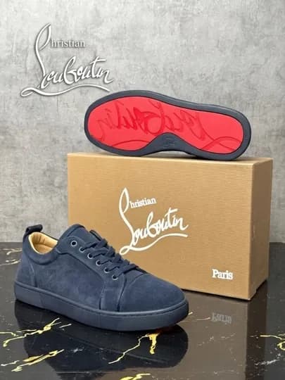 Louboutin. Мужские замшевые кеды Louboutin в классическом стиле — T4007-REMMI1-ТЕМНСИН-40